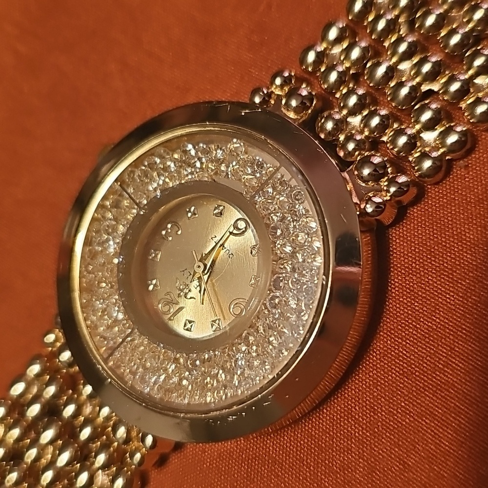 Gold Mesh Strap Smartwatch